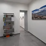 Dante Square Apartment *