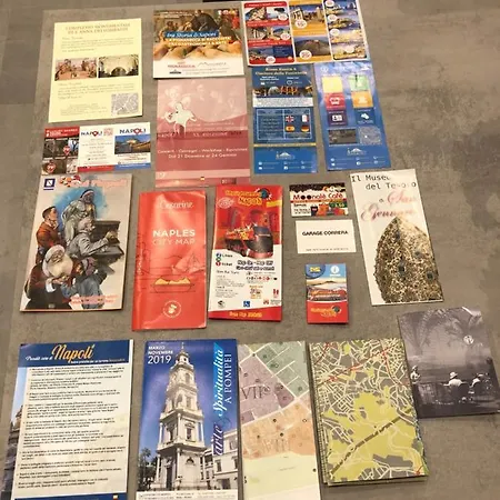 Dante Square ナポリ