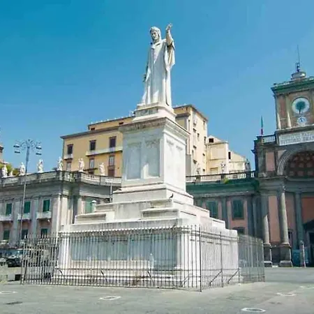 Dante Square アパート *